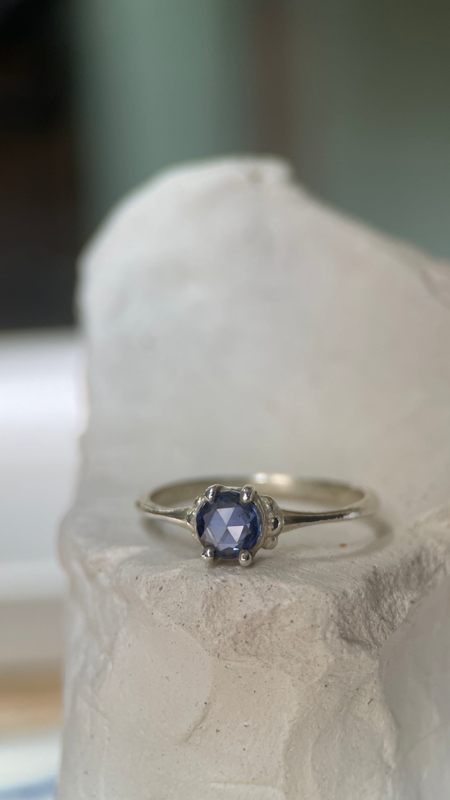 Magic Flower II Sapphire