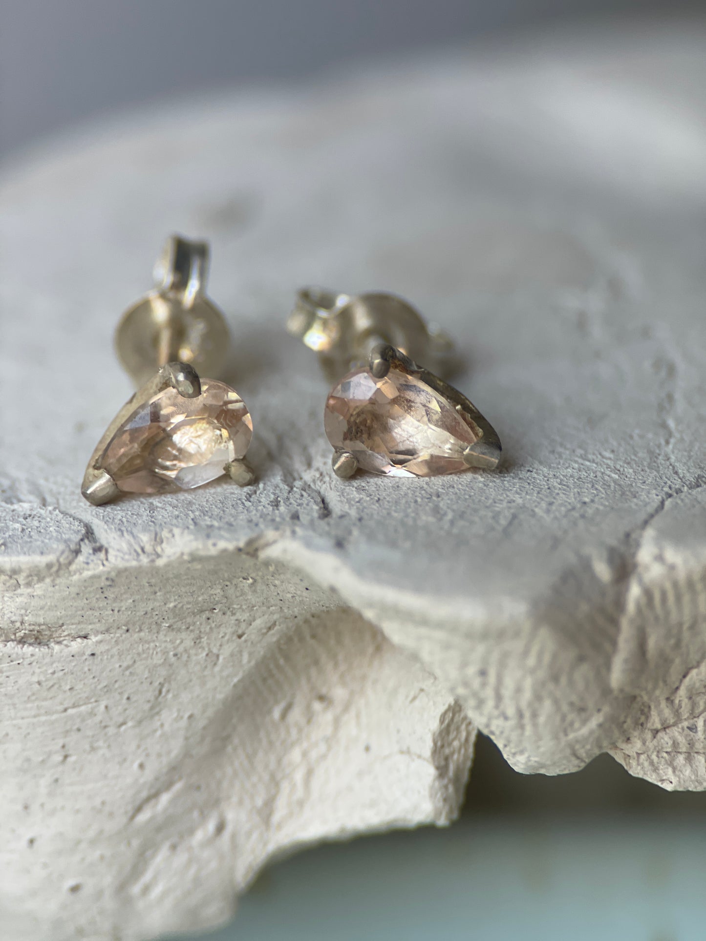 Padme Stud Morganite