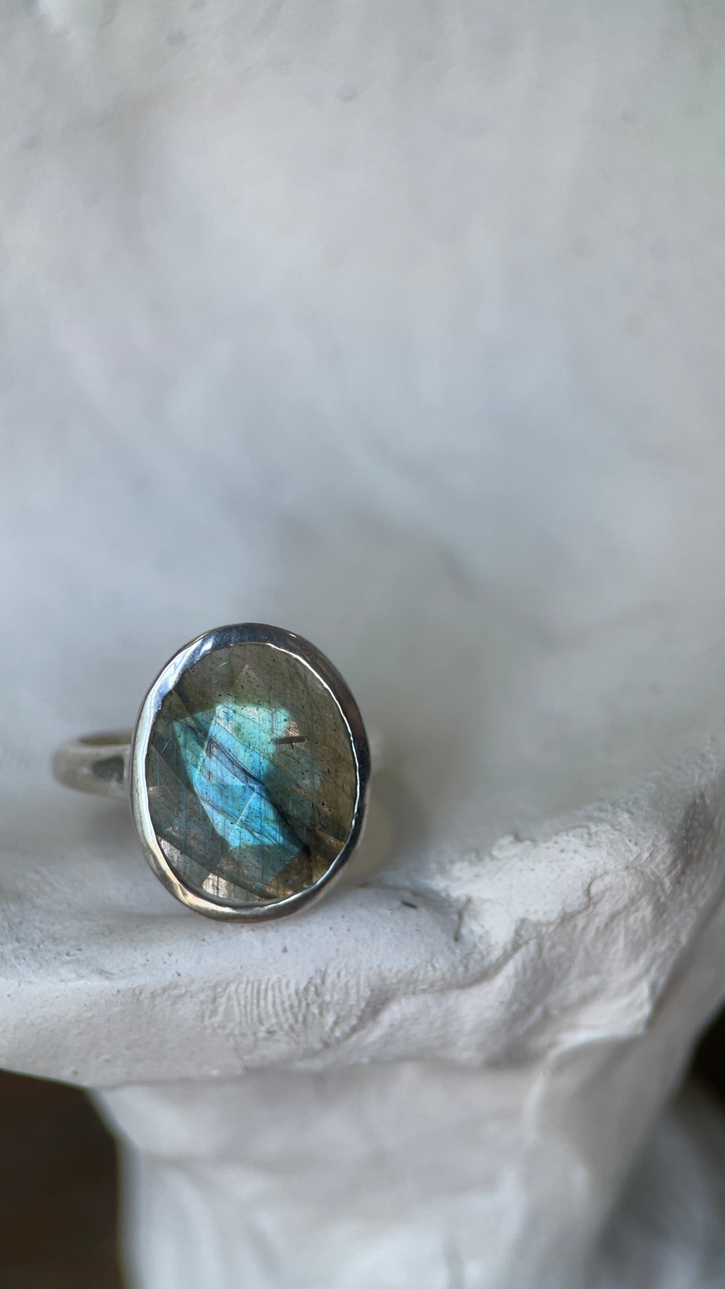 Palisades Labradorite Ring