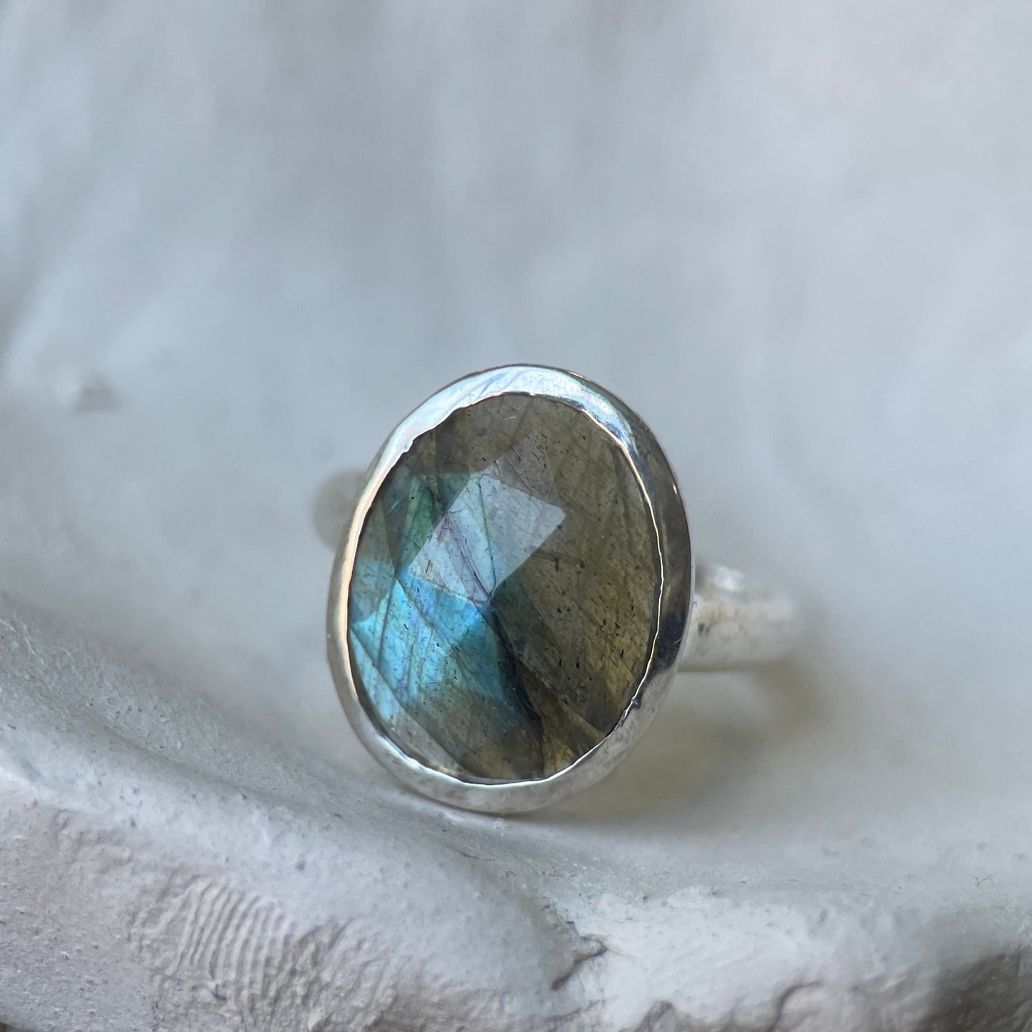 Palisades Labradorite Ring