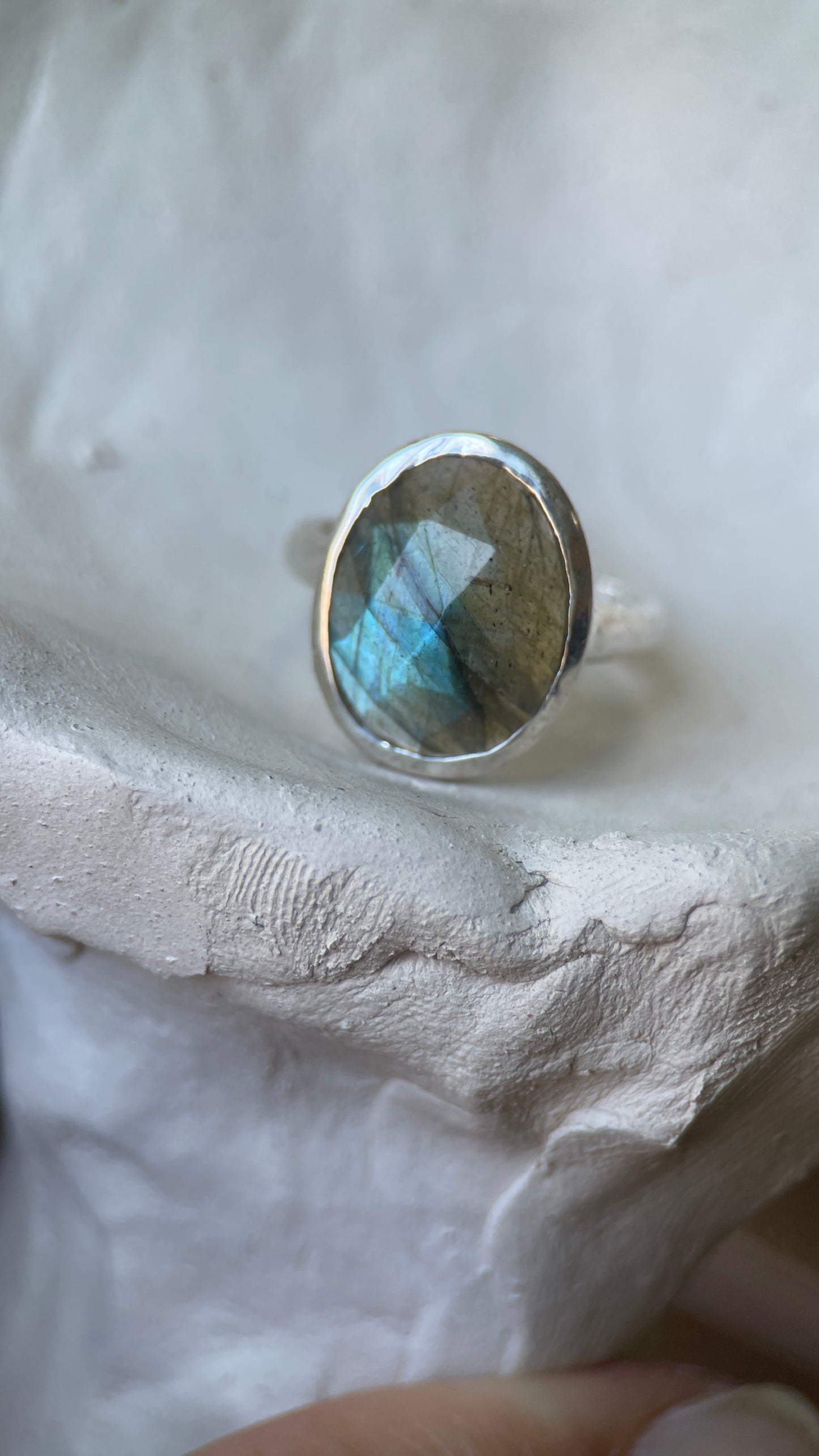 Palisades Labradorite Ring
