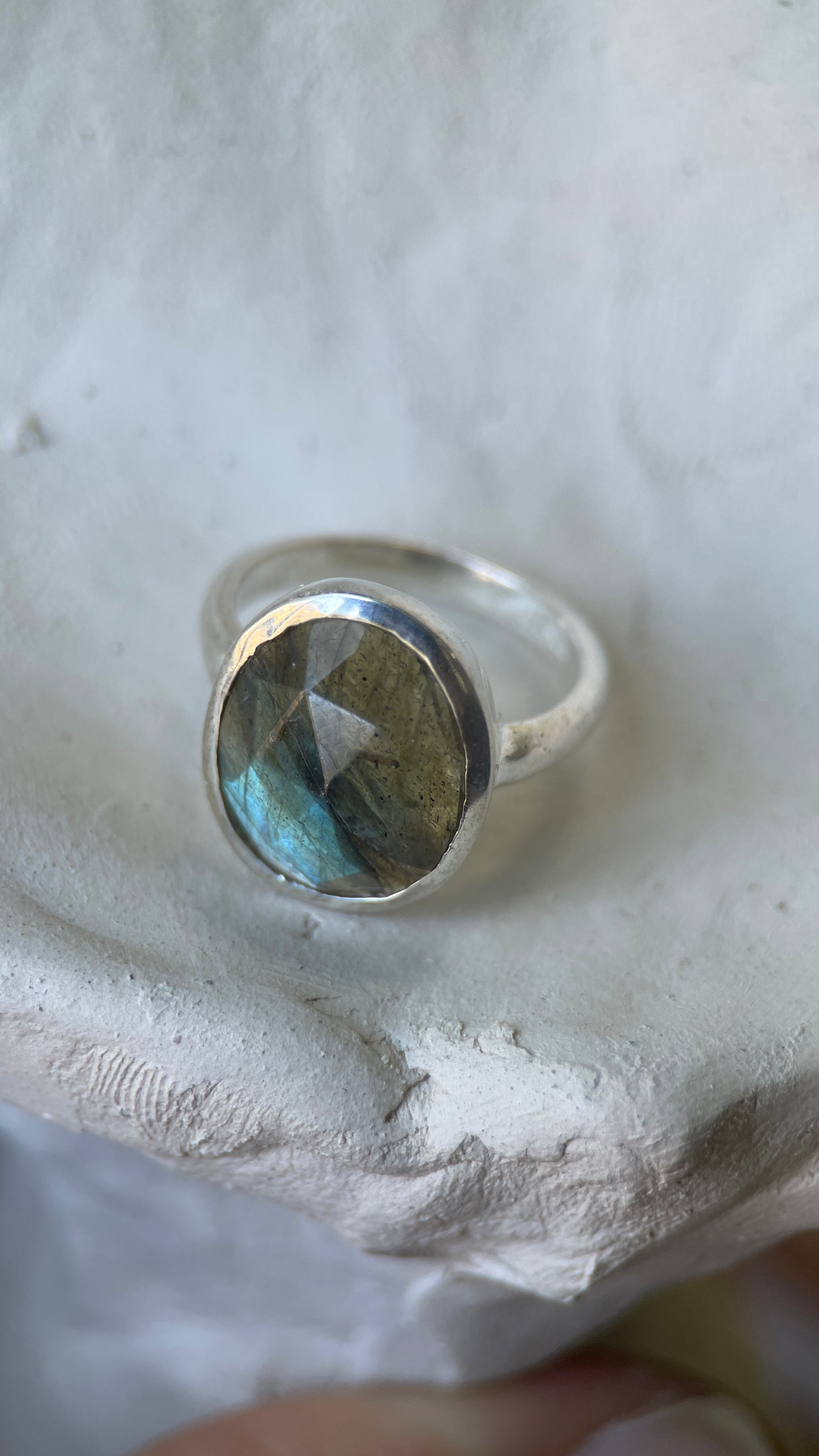Palisades Labradorite Ring