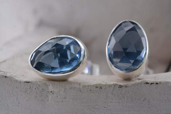 Palisade Iolite Studs