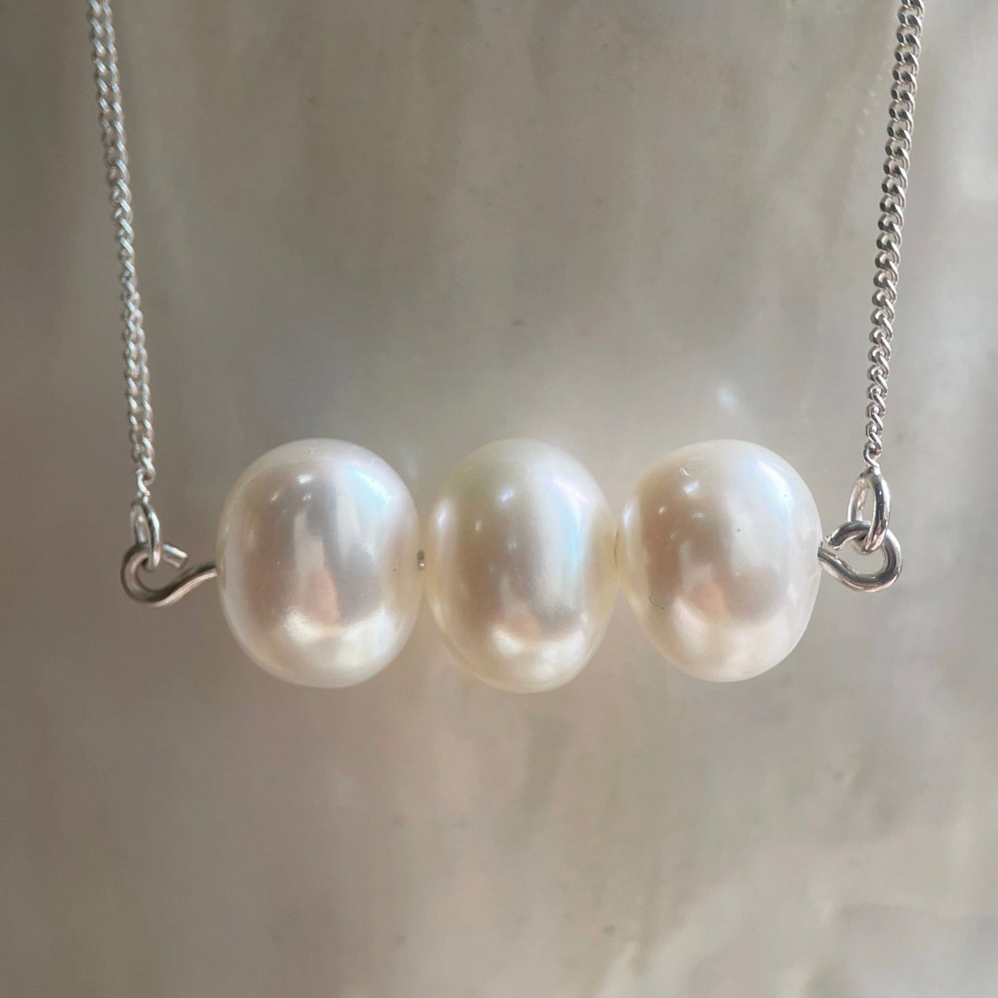 PEARL BAR NECKLACE